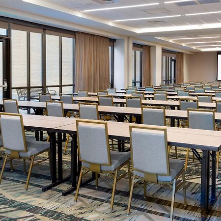 Courtyard By Marriott Atlanta Midtown Hotel Екстериор снимка